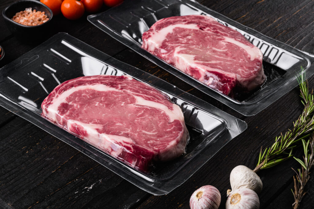Automatic and semi-automatic tray sealers (trays) for catering establishments
